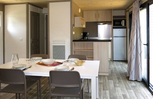 Malansac House | Cosy apartment in villa for 6 people with WIFI, pool, TV, terrace and pets allowed