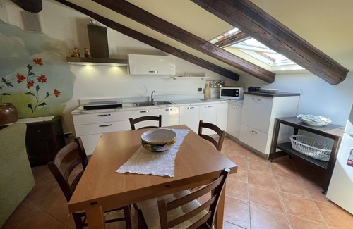 Montechiaro dʼAsti Apartment | Cosy apartment for 2 guests with A/C, WIFI, TV, patio and pets allowed