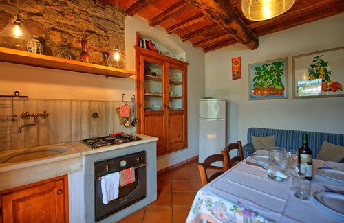 Greve in Chianti Apartment | Cosy apartment with WIFI, pool, TV, patio, pets allowed, panoramic view, close to Greve In Chianti