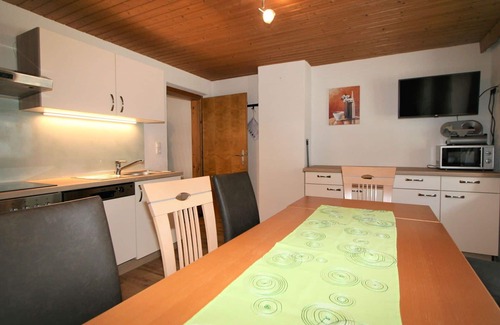 Holdernach Villa | Cosy apartment in villa for 5 people with WIFI, TV, balcony and pets allowed