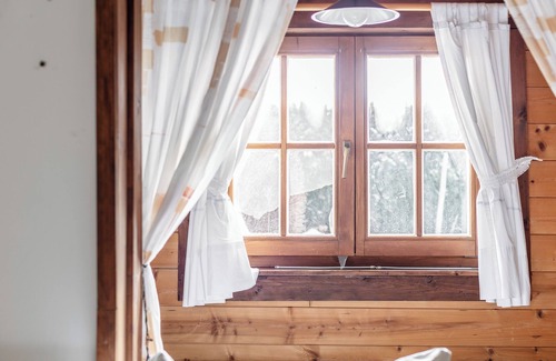 Ellmau Apartment | Cosy apartment, 170m to the ski bus