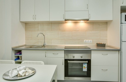 Vecindario Apartment | Cosy Apartment “1B SRV” close to the Sea with Wi-Fi & Fans