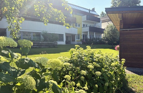 Eben im Pongau Apartment | Cosy apartment for 8 people with TV
