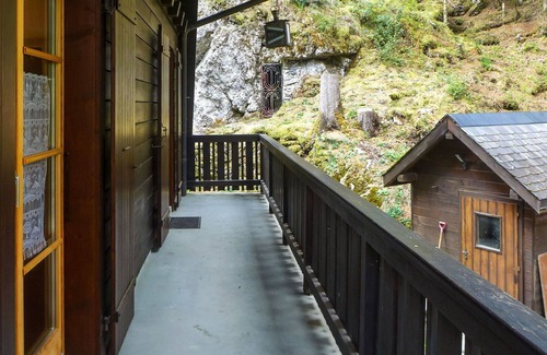 Vers L'Eglise Apartment | Cosy apartment for 6 people with WIFI, TV and balcony