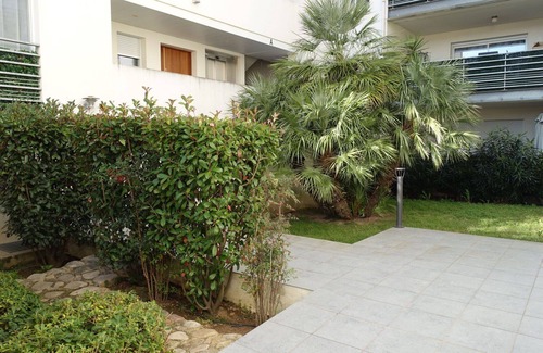 Porto-Vecchio Apartment | Cosy apartment for 6 people with A/C, WIFI, TV and terrace