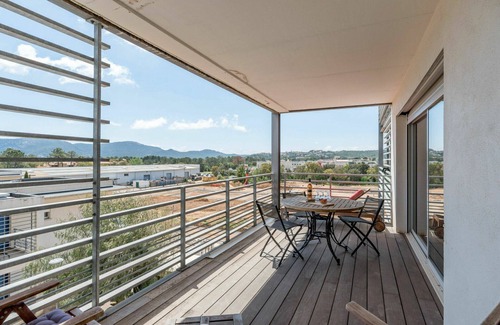 Porto-Vecchio Apartment | Cosy apartment for 6 people with A/C, WIFI, TV and terrace