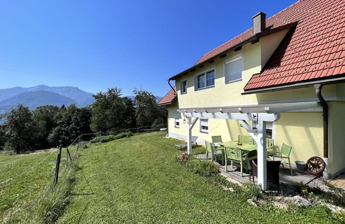 Rupertiberg Apartment | Cosy apartment for 8 people with pool, WIFI, TV, patio and pets allowed