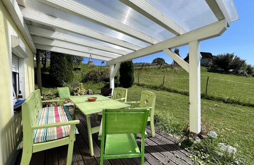 Rupertiberg Apartment | Cosy apartment for 8 people with pool, WIFI, TV, patio and pets allowed
