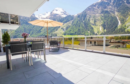 Runhof Apartment | Cosy apartment for 4 guests with WIFI, TV, terrace and pets allowed