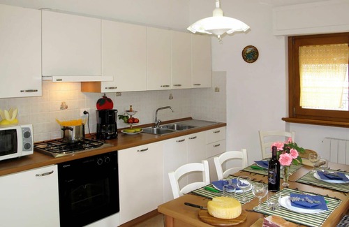 Santa Lucia Apartment | Cosy apartment for 10 guests with WIFI, TV and terrace
