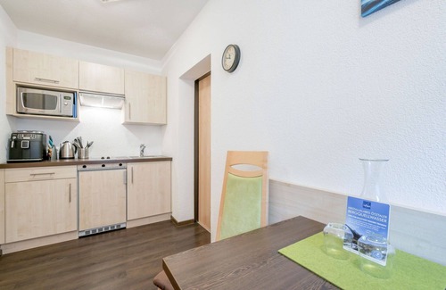 Soelden Apartment | Cosy apartment for 2 guests with WIFI, TV and pets allowed