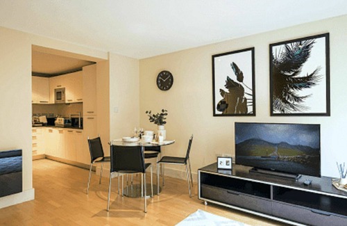 Castle Baynard Apartment | Cosy apartment for 2 guests with WIFI and TV