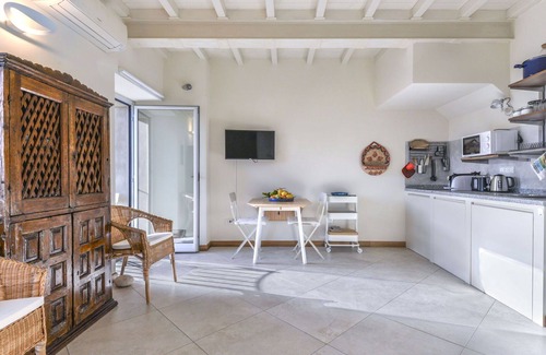 Marciana Apartment | Cosy apartment for 2 people with WIFI, A/C, balcony and pets allowed
