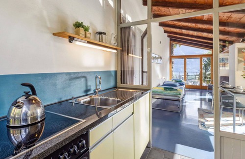 Orselina Apartment | Cosy apartment for 2 people with WIFI and balcony