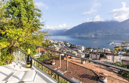 Orselina Apartment | Cosy apartment for 2 people with WIFI and balcony