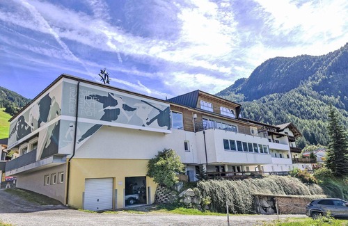 Jerzens Apartment | Cosy apartment for 3 guests with WIFI and TV