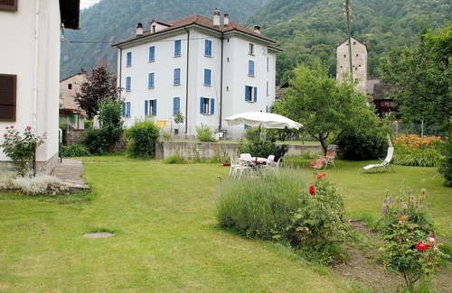 Chironico Apartment | Cosy apartment for 4 guests with WIFI, TV, balcony and panoramic view