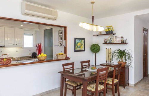 San Jorge Apartment | Cosy apartment for 4 people with WIFI, pool, A/C, TV, patio and pets allowed