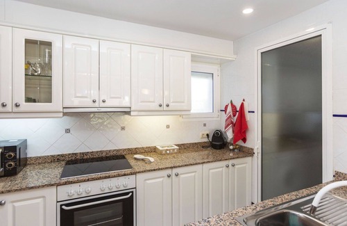 San Jorge Apartment | Cosy apartment for 4 people with WIFI, pool, A/C, TV, patio and pets allowed