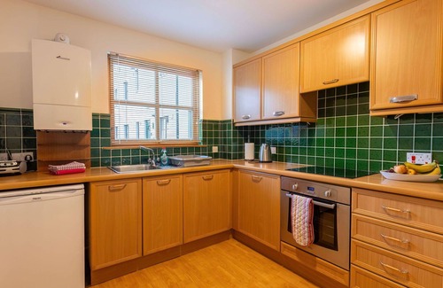South Galson Apartment | Cosy apartment for 4 guests with TV and terrace