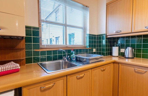 South Galson Apartment | Cosy apartment for 4 guests with TV and terrace