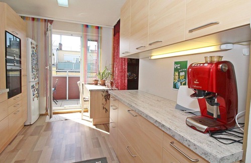 Margareten Apartment | Cosy apartment for 4 guests with WIFI, TV and terrace