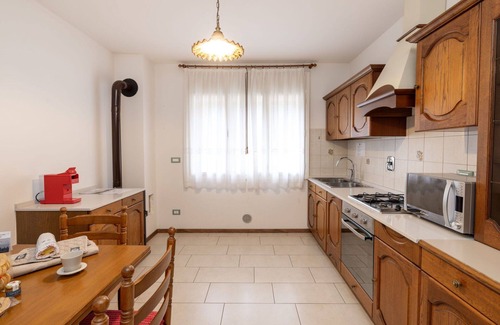Ovaro Apartment | Cosy apartment for 4 guests with WIFI, TV and balcony