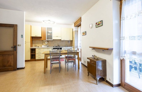 Cataeggio Apartment | Cosy apartment for 4 guests with TV and terrace