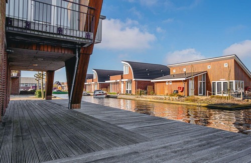 Municipality of Uitgeest Apartment | Cosy apartment for 4 guests with WIFI, TV, terrace and pets allowed