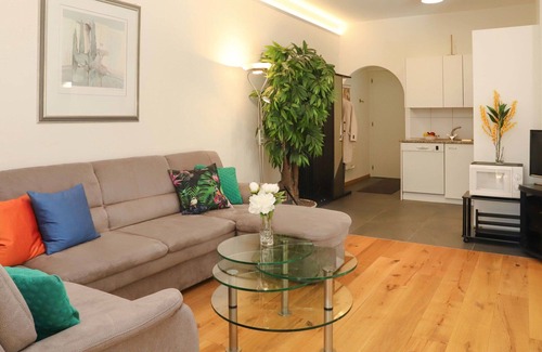 Champex-Lac Apartment | Cosy apartment for 4 people with WIFI, TV and balcony