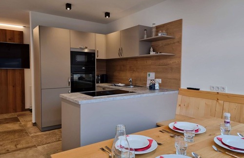 Landeck Apartment | Cosy apartment for 4 people with WIFI, TV and terrace