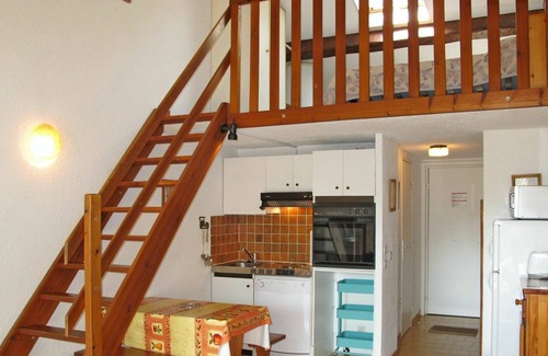 La Croix-Valmer Apartment | Cosy apartment for 4 people with pool, A/C, WIFI, TV, terrace, pets allowed and parking