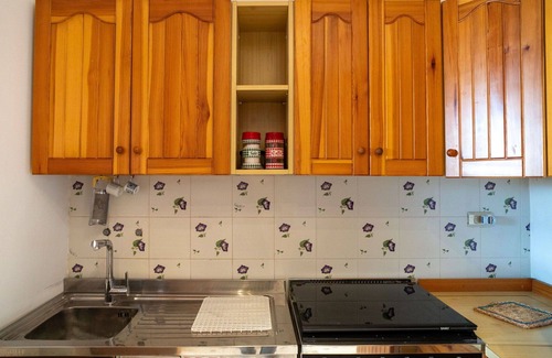 Marina di Vasto Apartment | Cosy apartment for 4 people with TV, terrace and pets allowed