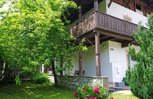 Weidach Apartment | Cosy apartment for 5 guests with WIFI, TV, terrace and pets allowed