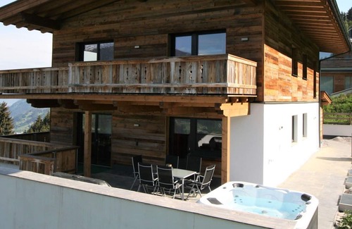 Rohrberg Apartment | Cosy apartment for 6 people with WIFI, TV, terrace and parking