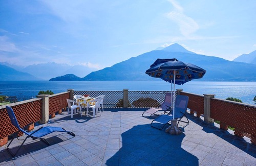 Calozzo Apartment | Cosy apartment for 6 guests with TV and terrace