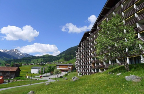 Acletta Apartment | Cosy apartment for 6 guests with pool, WIFI, TV, balcony and panoramic view