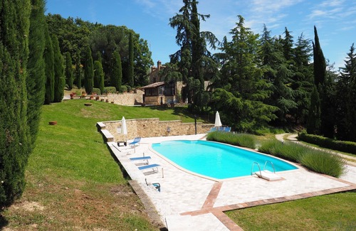 Volterra Apartment | Cosy apartment for 6 guests with WIFI, pool and panoramic view, close to San Gimignano
