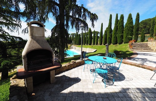Volterra Apartment | Cosy apartment for 6 guests with WIFI, pool and panoramic view, close to San Gimignano