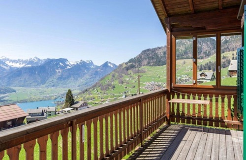 Amden Apartment | Cosy apartment for 6 guests with WIFI, balcony and parking