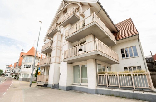 Duinbergen Apartment | Cosy apartment for 6 people with WIFI, TV and balcony