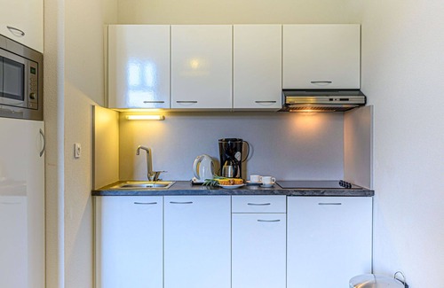 Baden Apartment | Cosy apartment for 6 people with WIFI, pool, TV and balcony