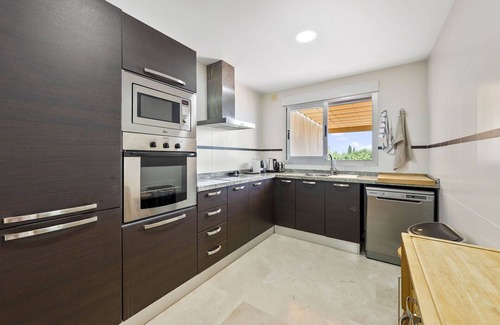 Monte Pego Apartment | Cosy apartment for 6 people with A/C, WIFI, pool, TV, patio and pets allowed