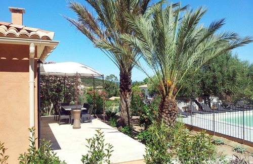 Galeria Apartment | Cosy apartment for 8 people with WIFI, pool, A/C, TV and terrace
