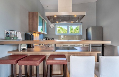 Sankt Urban Apartment | Cosy apartment for 6 guests with WIFI, TV, balcony and pets allowed