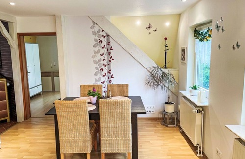 Wanna Apartment | Cosy apartment for 3 guests with hot tub, WIFI, TV, balcony and panoramic view