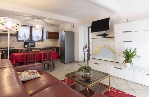Vendone Apartment | Cosy apartment for 6 guests with A/C, WIFI, TV, terrace and pets allowed