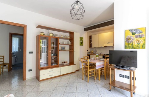 Gazzelli Apartment | Cosy apartment for 4 people with pool, WIFI, balcony, pets allowed and panoramic view