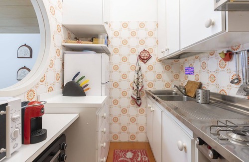 Ospedaletti Apartment | Cosy apartment for 6 guests with WIFI, A/C, TV and balcony