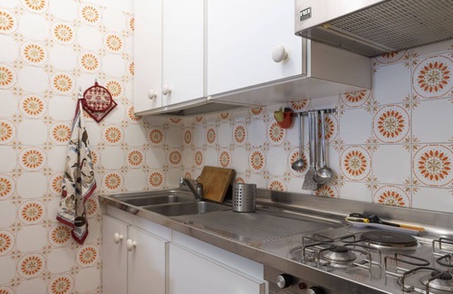 Ospedaletti Apartment | Cosy apartment for 6 guests with WIFI, A/C, TV and balcony